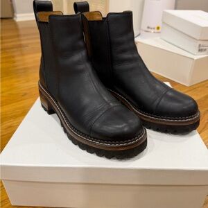 See by Chloé Black Leather Chelsea Lug Sole Ankle Boots Size 39